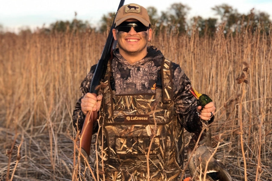 Best Shotgun Scopes for Slugs (2026): 5 Specs, 4 Optic Types Compared