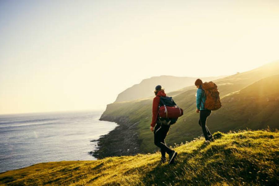 How to Choose the Right Backpack for Hiking, Travel, and Outdoor Use?